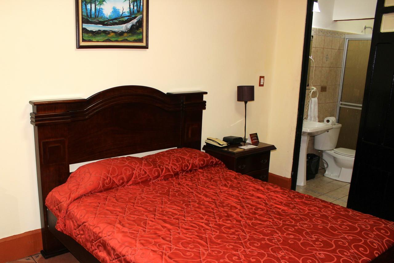 Standard Queen Room,711683320:JPEG