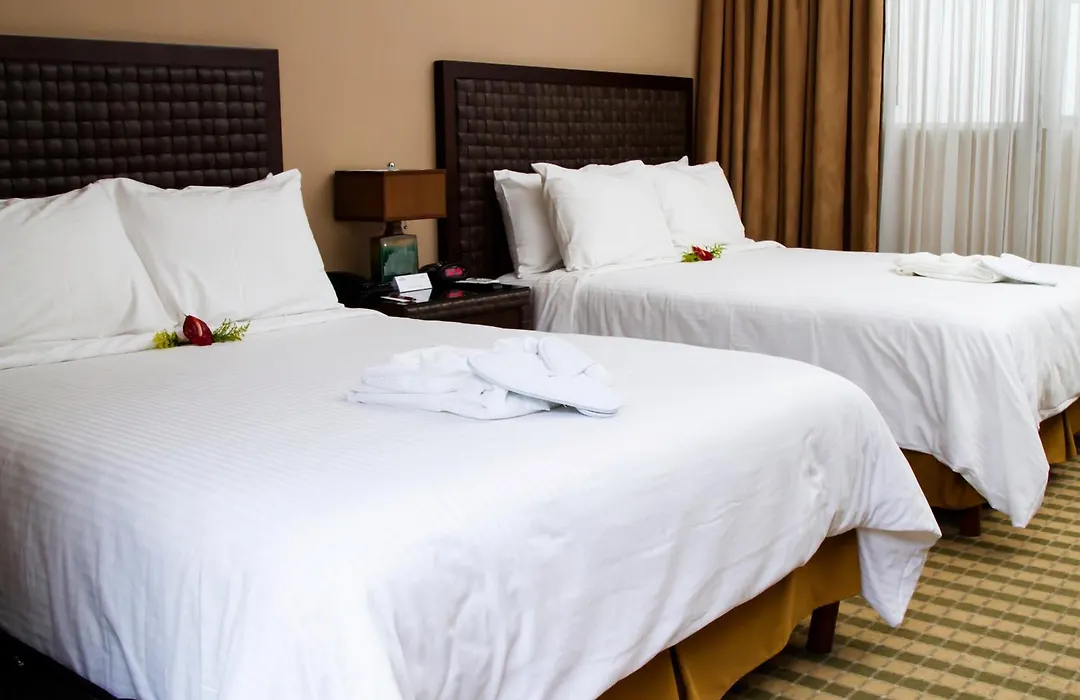 Rincon Del Valle Hotel & Suites-1
